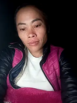 CoMay003 online show from 11-04-25, 07:50