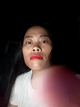 Snapshot of CoMay003 chatting on 10-10-25, 01:12 CoMay003 online show from 10-10-25, 01:12