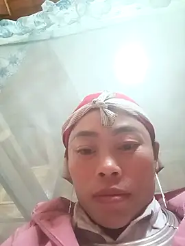 Snapshot of CoMay003 chatting on 02-03-26, 10:53 CoMay003 online show from 02-03-26, 10:53