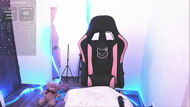 samiacooper25 online show from 11-05-25, 09:45