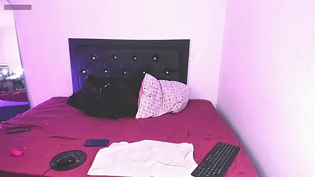 samiacooper25 online show from 12-20-25, 04:48