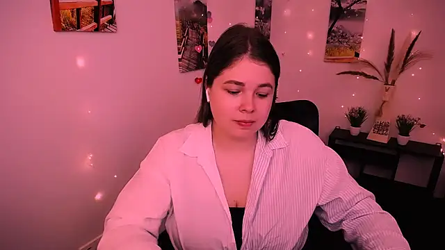  Lovely Mary online show from 09-20-25, 11:04