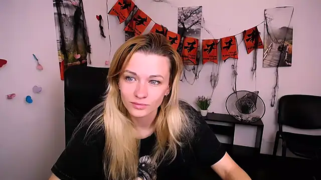 PeppyMia online show from 11-01-25, 02:51