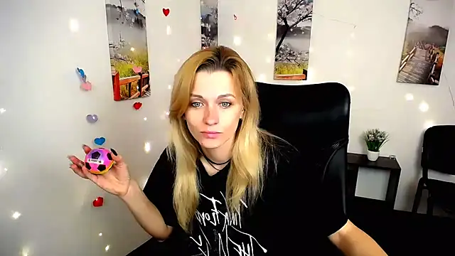 PeppyMia online show from 11-04-25, 07:34