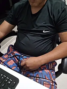 Carloskasado online show from 10-30-25, 11:12