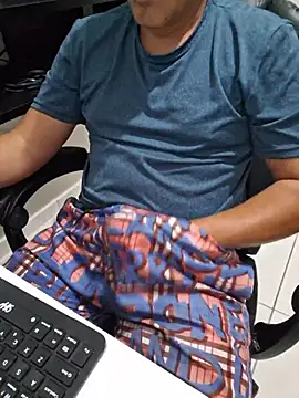 Carloskasado online show from 10-29-25, 11:14