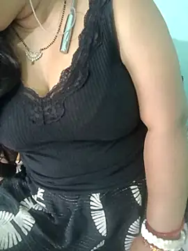 Snapshot of Anjali-bhabhi chatting on 03-25-26, 05:29 Anjali-bhabhi online show from 03-25-26, 05:29