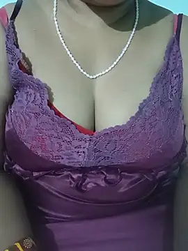 Snapshot of Anjali-bhabhi chatting on 07-17-26, 07:22 Anjali-bhabhi online show from 07-17-26, 07:22