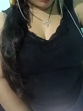 Snapshot of Anjali-bhabhi chatting on 04-08-26, 06:42 Anjali-bhabhi online show from 04-08-26, 06:42