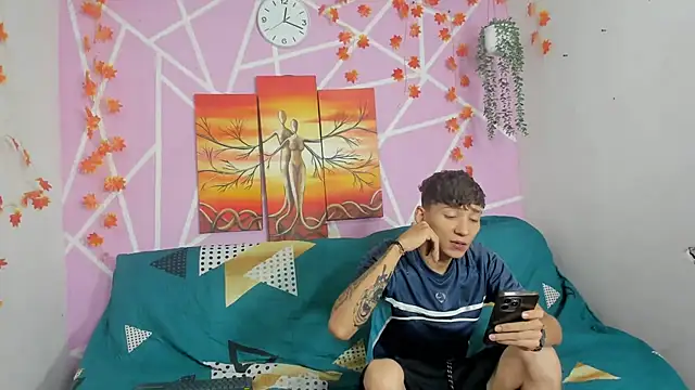 Snapshot of sebas_boys577 chatting on 10-16-25, 02:14 sebas boys577 online show from 10-16-25, 02:14