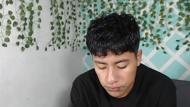 Snapshot of sebas_boys577 chatting on 09-20-25, 01:49 sebas boys577 online show from 09-20-25, 01:49