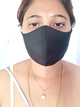 misspriya03 online show from 01-10-26, 09:26