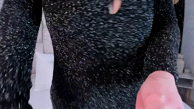 Laura Ivy online show from 11-13-25, 12:42