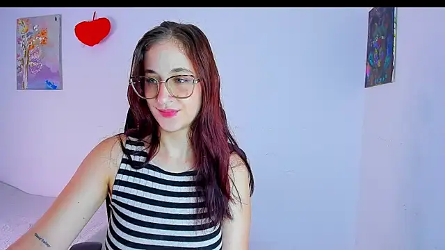 Laura Ivy online show from 06-25-26, 02:11