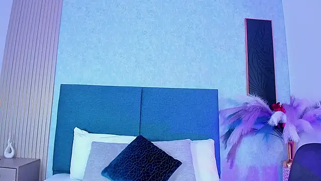 Laura Ivy online show from 03-27-26, 01:01