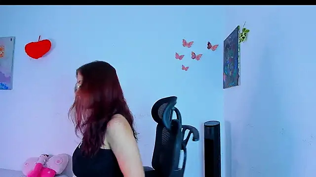 Laura Ivy online show from 07-01-26, 01:11