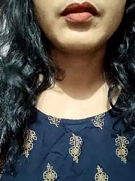 Snapshot of spicysuhana chatting on 04-18-26, 07:00 spicysuhana online show from 04-18-26, 07:00