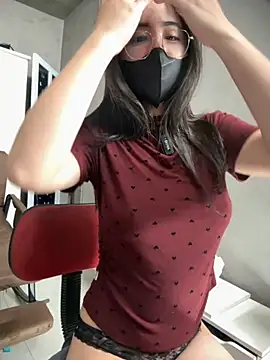 Voyerra g online show from 11-21-25, 01:26