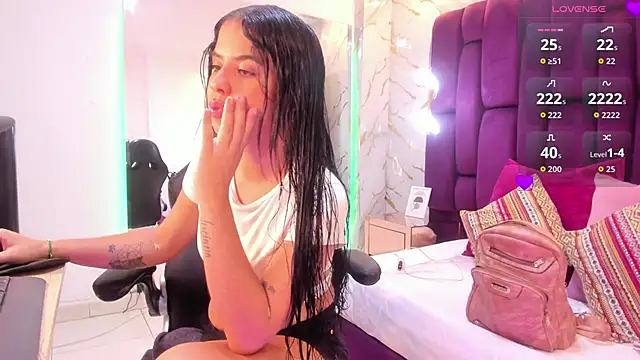 Snapshot of cloe_spencerr chatting on 09-25-25, 05:08 cloe spencerr online show from 09-25-25, 05:08