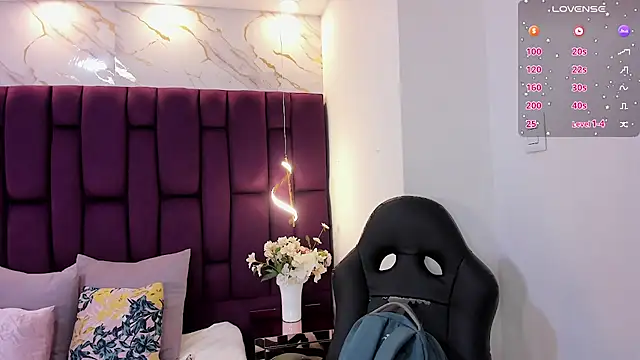 Snapshot of cloe_spencerr chatting on 11-20-25, 05:13 cloe spencerr online show from 11-20-25, 05:13