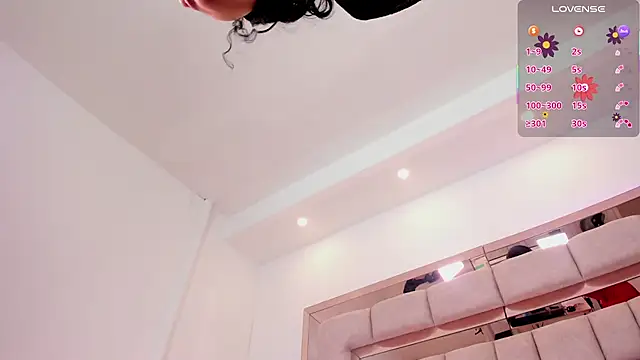 Snapshot of cloe_spencerr chatting on 01-08-26, 05:19 cloe spencerr online show from 01-08-26, 05:19