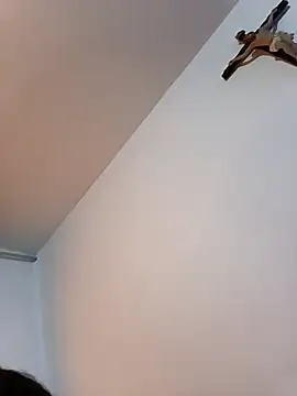 Agatha bellucci  online show from 11-16-25, 09:30