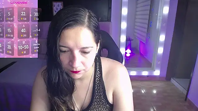 Agatha bellucci  online show from 11-13-25, 01:04