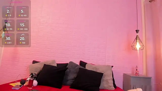 MayteLiu  online show from 10-04-25, 12:50