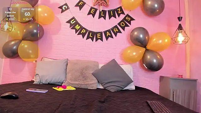 MayteLiu  online show from 09-26-25, 12:56