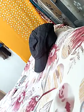 Bio-teacher online show from 11-15-25, 02:37