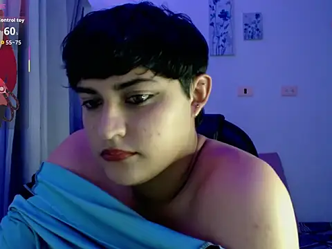 yesitwink  online show from 04-15-26, 12:05