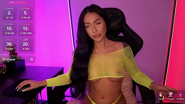 Snapshot of alisonrouge chatting on 02-20-26, 08:11 alisonrouge online show from 02-20-26, 08:11