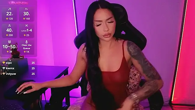 Snapshot of alisonrouge chatting on 02-13-26, 08:20 alisonrouge online show from 02-13-26, 08:20