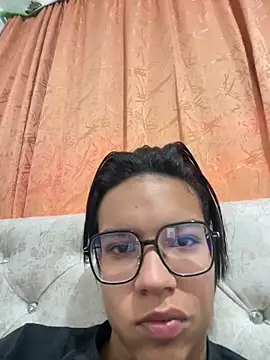 diegoand0911 online show from 05-09-26, 03:48