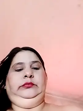 Snapshot of Ayma1983 chatting on 11-06-25, 10:30 Ayma1983 online show from 11-06-25, 10:30