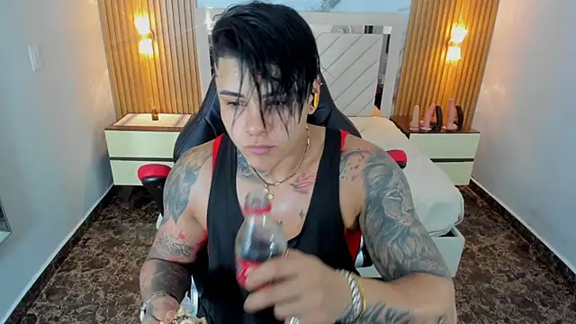 KAROLLJONES1 online show from 06-14-26, 02:24