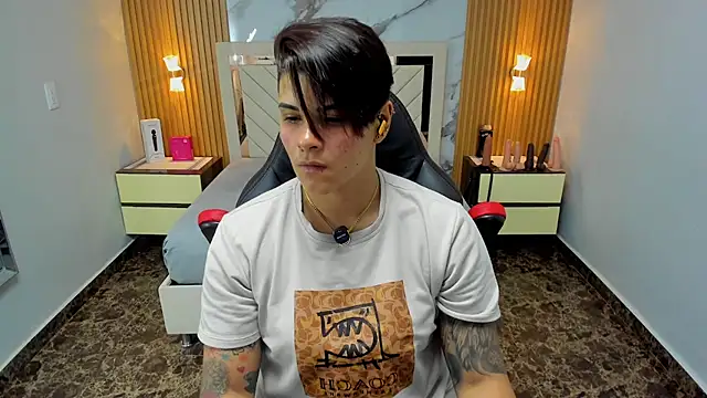 KAROLLJONES1 online show from 03-06-26, 07:42