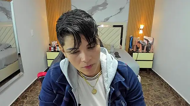 KAROLLJONES1 online show from 10-15-25, 07:55