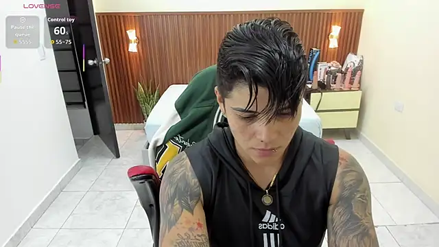 KAROLLJONES1 online show from 09-11-25, 02:33