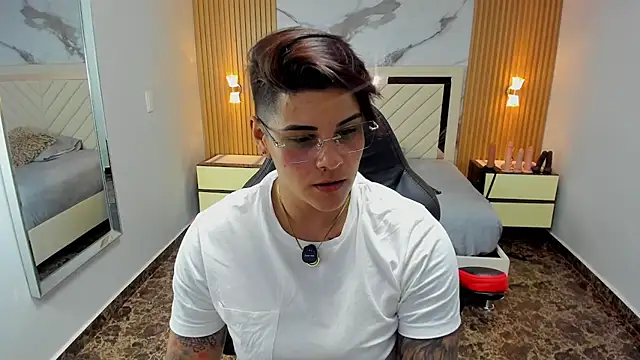 KAROLLJONES1 online show from 03-17-26, 07:50