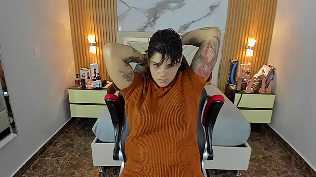 KAROLLJONES1 online show from 10-20-25, 08:09