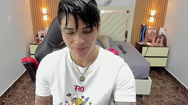 KAROLLJONES1 online show from 09-25-25, 02:39