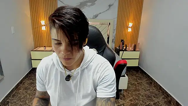 KAROLLJONES1 online show from 02-17-26, 07:33