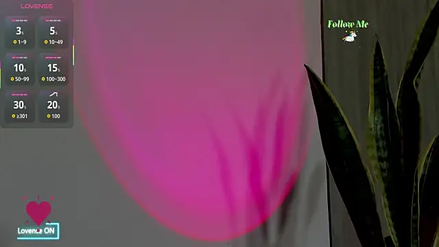 Snapshot of Ice_Princess_ chatting on 10-09-25, 12:17 Ice Princess online show from 10-09-25, 12:17