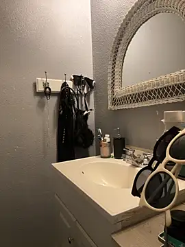 goddessmissmia online show from 10-04-25, 03:02