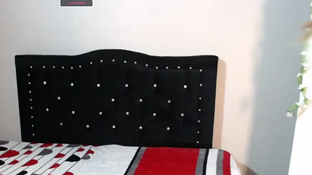 Snapshot of Angel_Megan chatting on 10-07-25, 06:42 Angel Megan online show from 10-07-25, 06:42