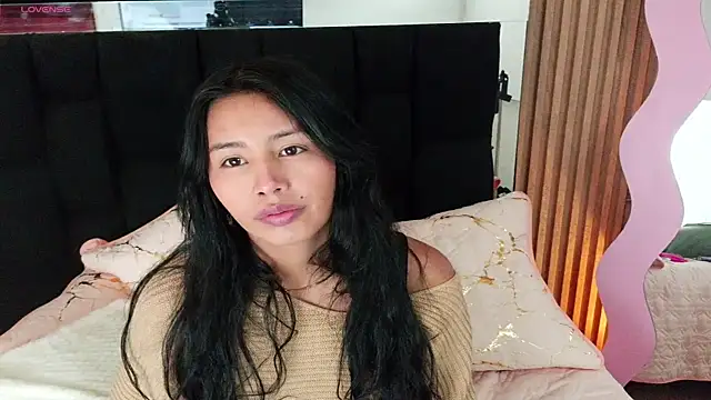 Snapshot of Miss_Charlottet chatting on 07-29-26, 06:51 Miss Charlottet online show from 07-29-26, 06:51