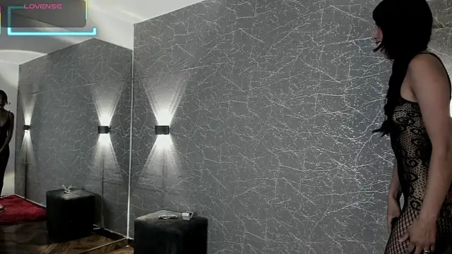 Miss Charlottet online show from 10-17-25, 07:59