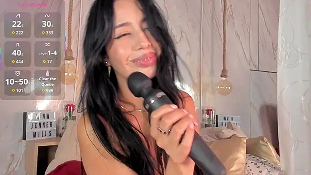 Miss Charlottet online show from 03-15-26, 09:49