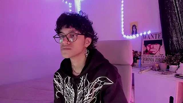 Snapshot of Khada__Jhin4 chatting on 10-16-25, 01:08 Khada  Jhin4 online show from 10-16-25, 01:08